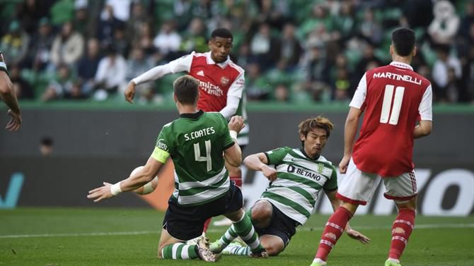 Sporting faz história mas deixa escapar vitória frente ao Arsenal (veja os golos)