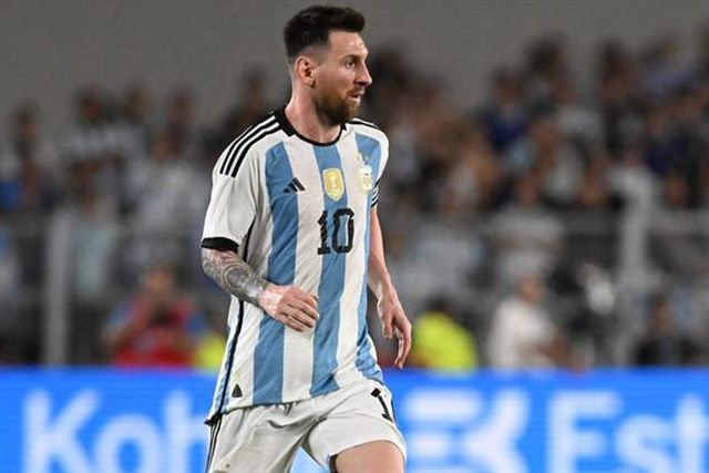 Presidente diz que negociava com Messi desde 2019 e dá detalhes do contrato