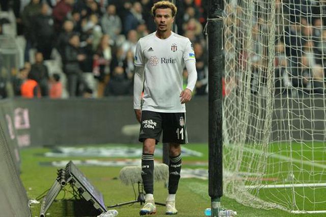 Família de Dele Alli defende-se: «Está a mentir, fizeram-lhe uma lavagem ao cérebro»