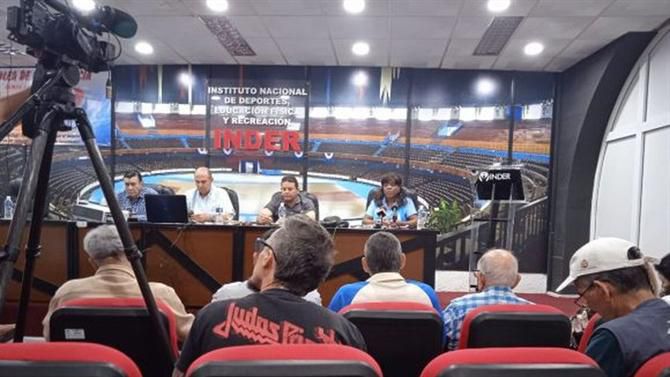 Cuba autoriza mulheres a regressar ao ringue