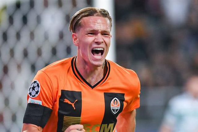 Arsenal não desiste e apresenta terceira proposta por Mudryk