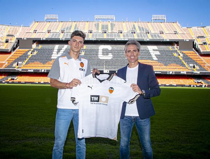 Oficial: Pepelu com cláusula de €100 milhões!