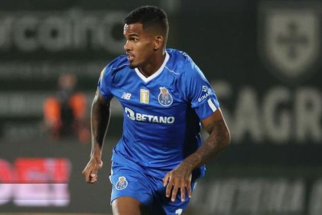 Galeno e Evanilson de fora na véspera da receção ao Estoril