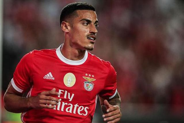 Chiquinho chega aos 100