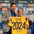 Buffon fora dos relvados por um mês