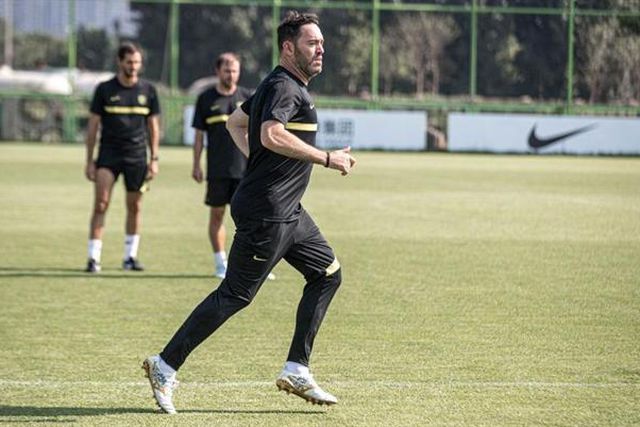 Ricardo Soares perde fora