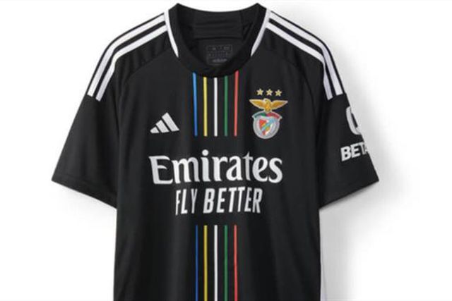 Águias apresentam o equipamento alternativo (vídeo)