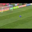 O insólito autogolo a 60 metros da baliza