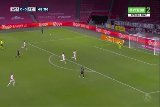 Midtsjo faz assistência de... costas