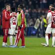 Jogadores do Ajax inconformados: «O Benfica não fez nada»