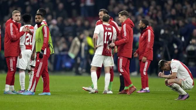 Jogadores do Ajax inconformados: «O Benfica não fez nada»