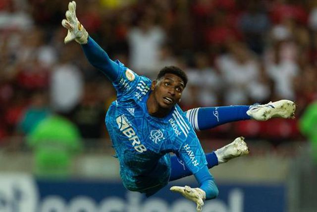 Emprestado pelo Flamengo: guardião a chegar