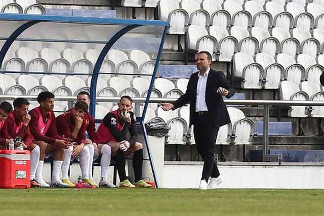 «O Folha é um excelente treinador, mas talvez não esteja a ver algumas situações»