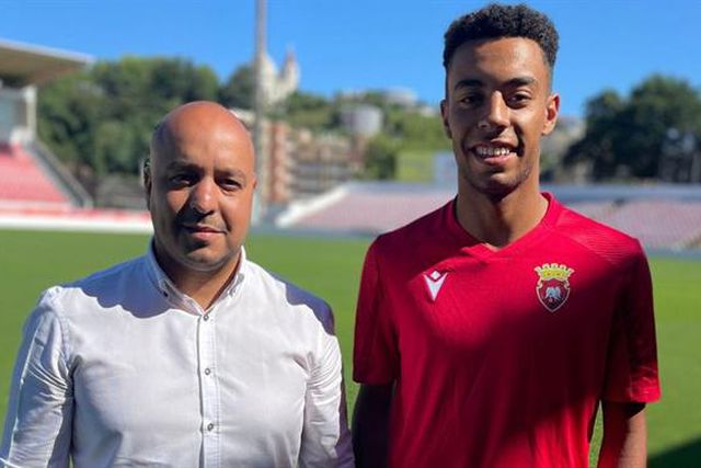 Oficial: Uma dezena de golos no Campeonato de Portugal e salto para a... Liga 2