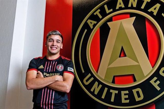 Raimar deixa a MLS  e assina por uma época
