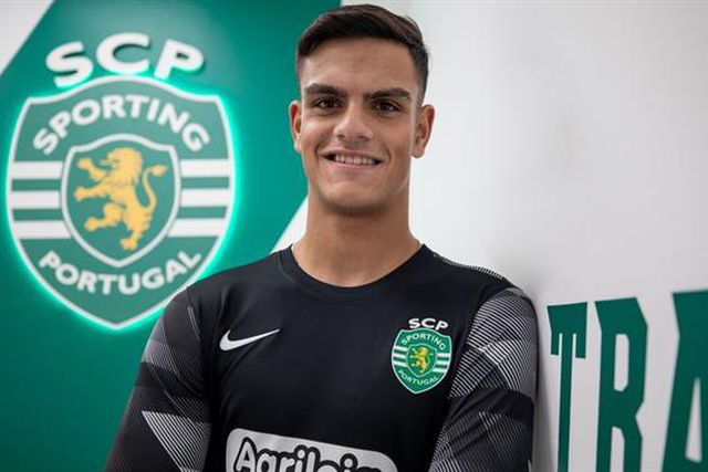 Pedro Miguéis renova e é aposta para o futuro