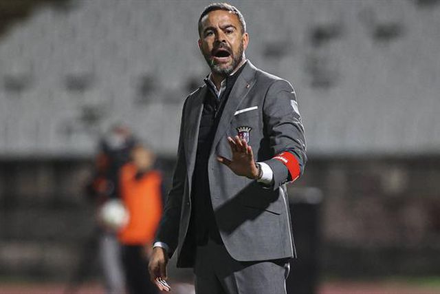 Com vista à Champions, Artur Jorge antecipou regresso