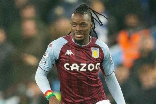 Avançado do Aston Villa desfalca seleção do Burkina Faso