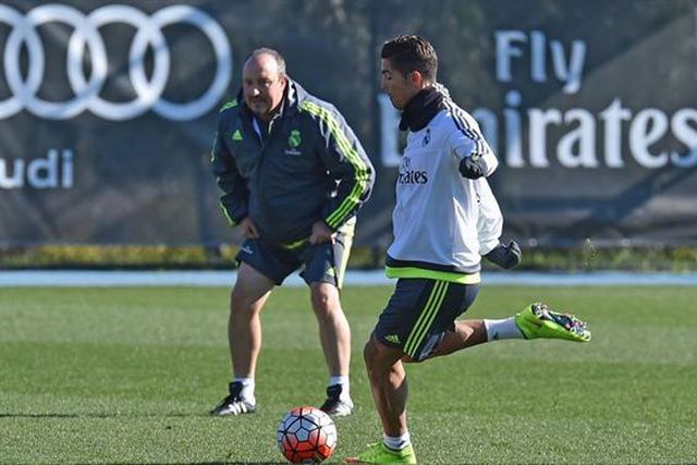 «Não é verdade que eu tenha querido ensinar Ronaldo a marcar livres»