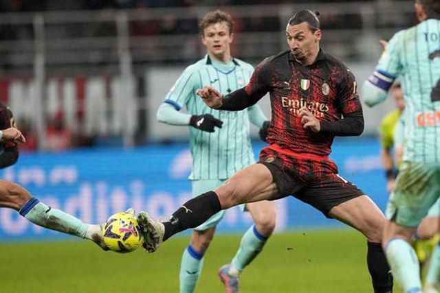 Leão assiste e Milan vence Atalanta no regresso de Ibrahimovic após nove meses (veja os golos)