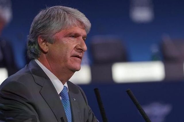 Português reeleito presidente da Federação Internacional de Motociclismo