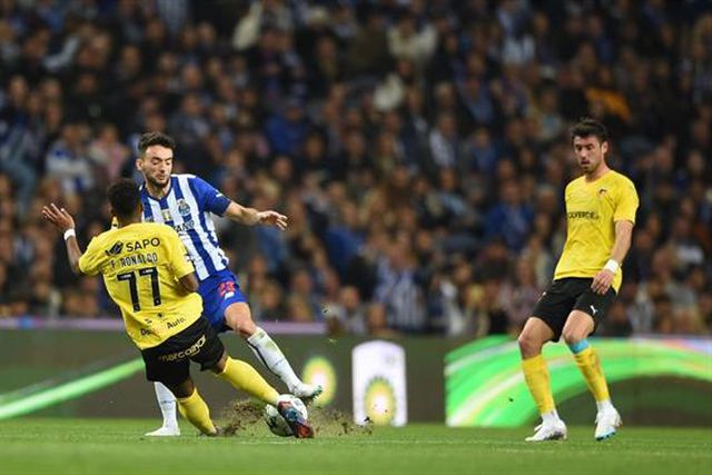 Toni Martínez mascara pálida imagem dos portistas (veja o resumo)