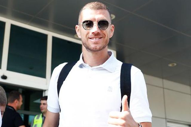 Dzeko está em Istambul e prepara-se para ser reforço