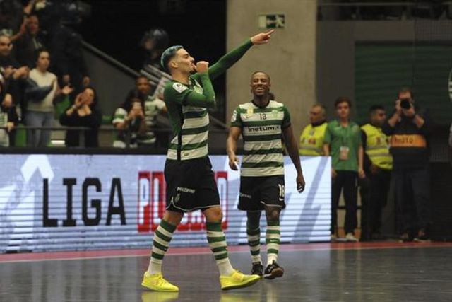 Jogador do Sporting provocou Benfica: «Salão de festas…» (vídeo)