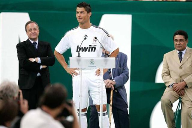 Há 14 anos os Xutos tocavam no Bernabéu… e o resto foi história (vídeo)