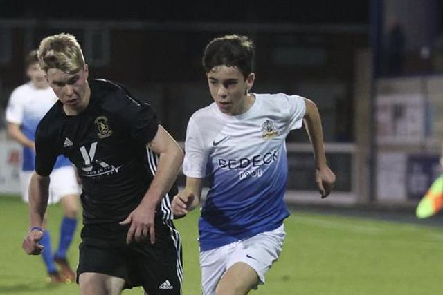 O que estava a fazer aos 13 anos? Chris Atherton fez história no Reino Unido