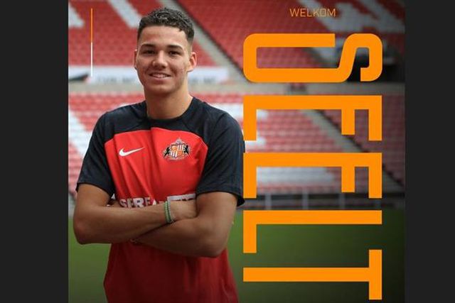 Oficial: defesa neerlandês é reforço