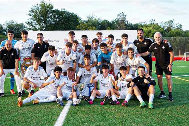 Real Madrid ‘pesca’ na formação do rival