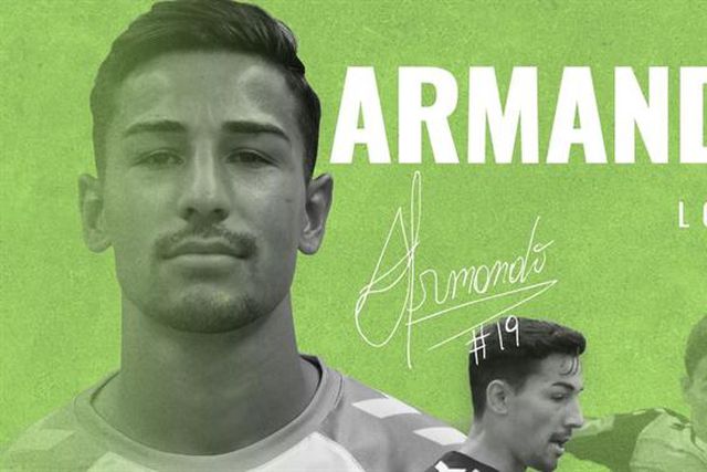 Armando Lopes renova contrato