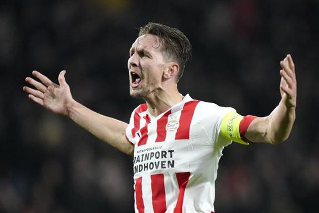 Luuk de Jong retira-se da seleção