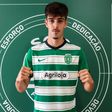 Francisco Machado assina contrato profissional