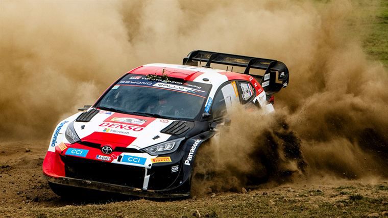 Ogier imparável no Rali Safari