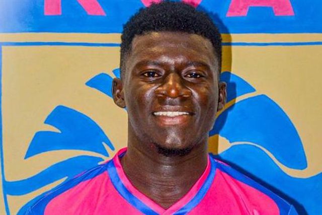 Jovem de 21 anos morre após sentir-se mal em campo