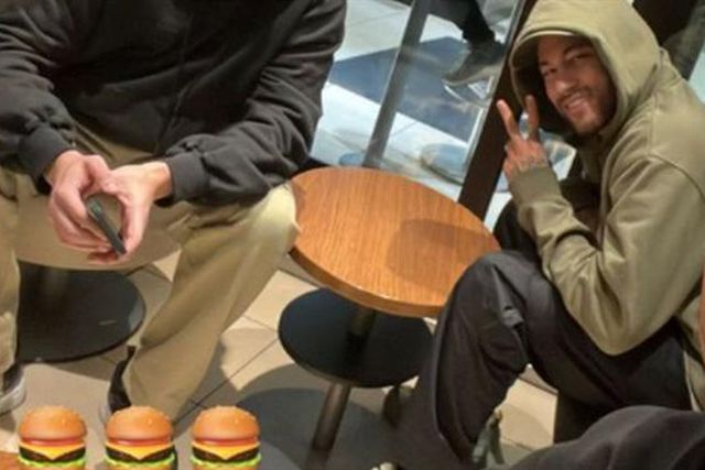 Henry arrasa 'entourage' de Neymar: «Com amigos desses....»