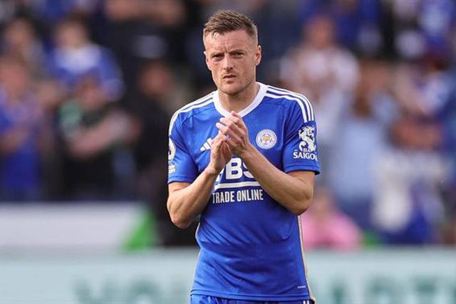 Vardy rejeita abordagem de clube saudita treinado por Pedro Emanuel e é revelada a razão