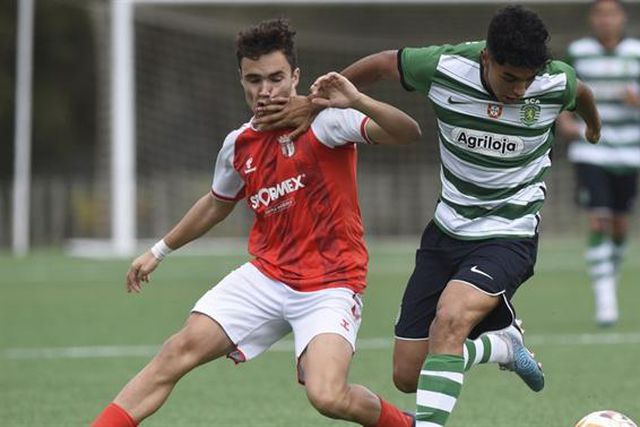 SC Braga vence em Alcochete e o Benfica pode isolar-se no topo