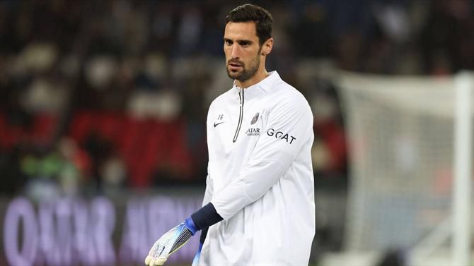 Esposa de Sergio Rico atualiza estado de saúde do jogador: «Já comunica!»