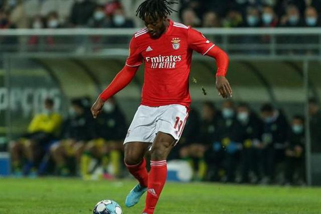 PAOK pergunta por médio das águias