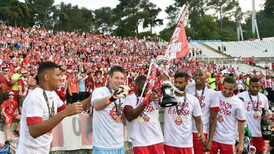 Taça de Portugal que tinha sido penhorada foi devolvida ao clube