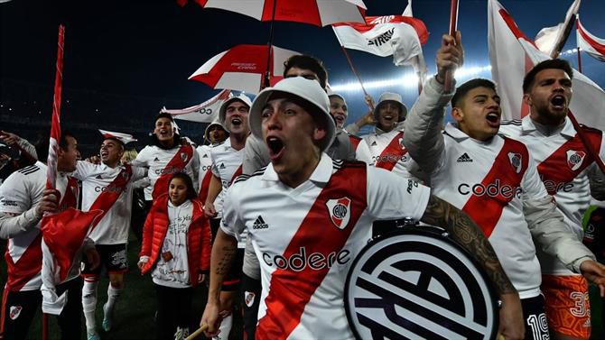 River Plate é campeão e ex-Benfica teve a ovação da noite! (vídeos)