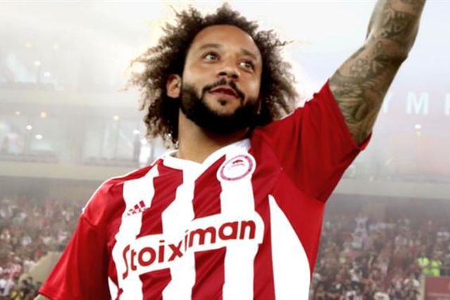 Oficial: Olympiakos rescinde com Marcelo