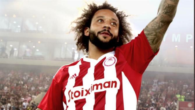 Oficial: Olympiakos rescinde com Marcelo