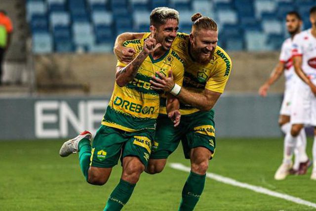 Treinadores portugueses: Palmeiras vence, Cuiabá goleia, Coritiba goleado