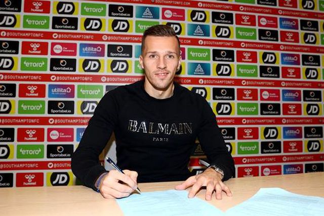 Avançado croata reforça 'saints'