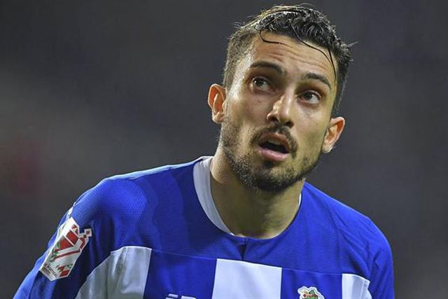 E se Alex Telles regressar a casa? É este o ponto de situação