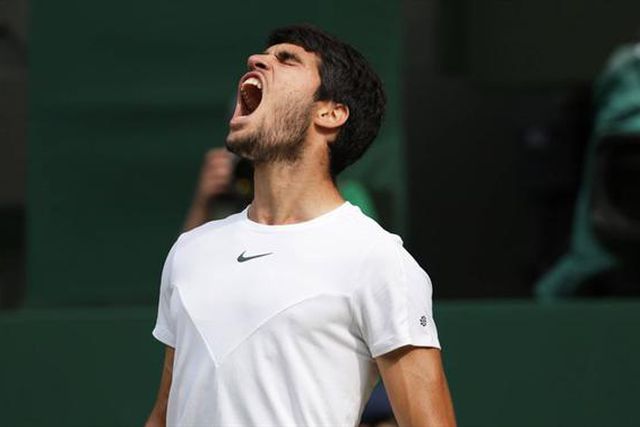 Alcaraz bate Djokovic e sagra-se campeão em Wimbledon!